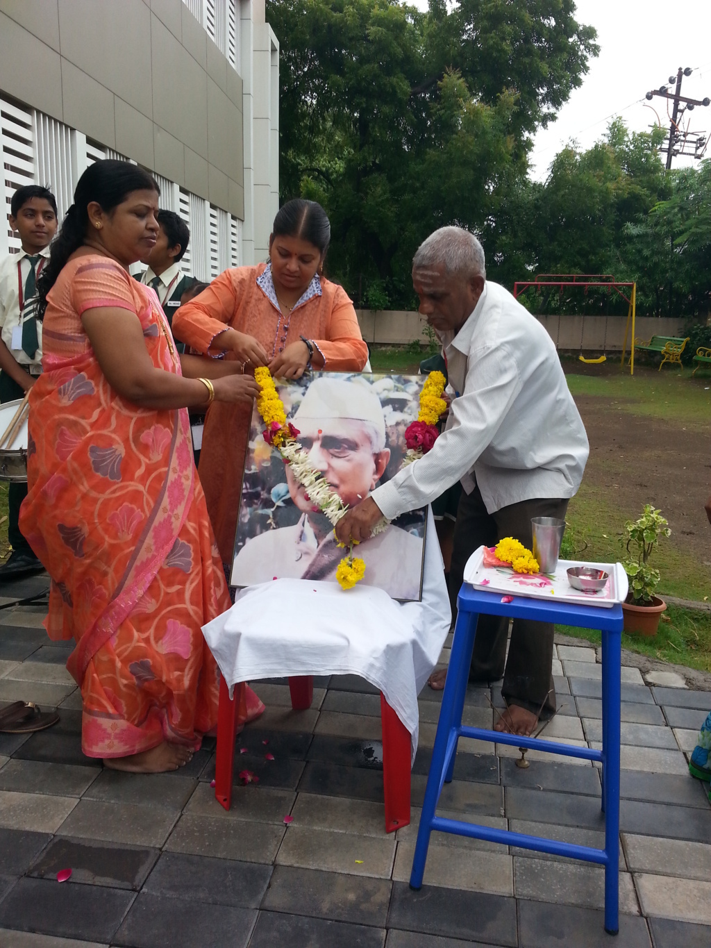 We remember our great leaders on their birth/death anniversary