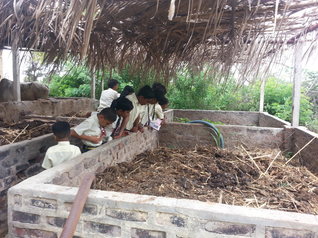 Science Field Trip, Kegaon